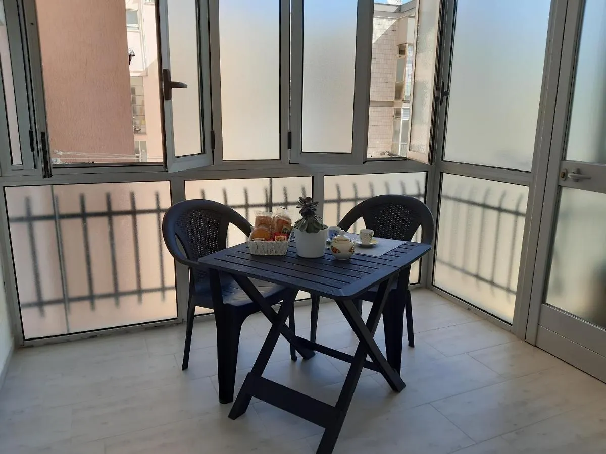 Piazza Mazzini Apartment Lecce 0*,  Italia